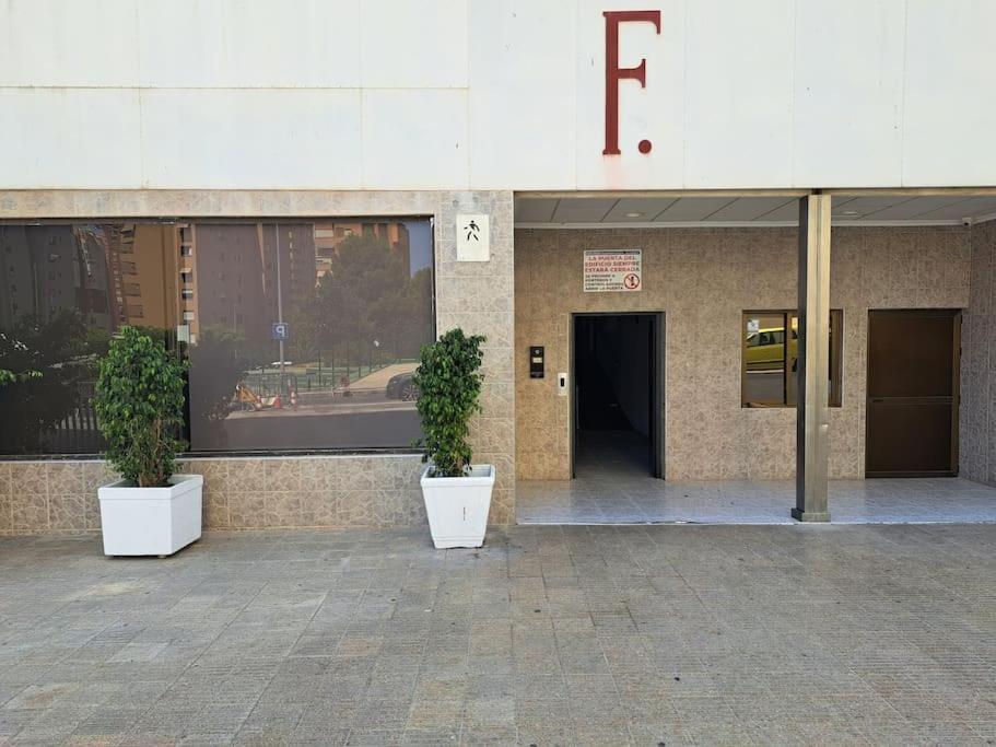 Cozy Studio With Sea View Apartment Benidorm Luaran gambar